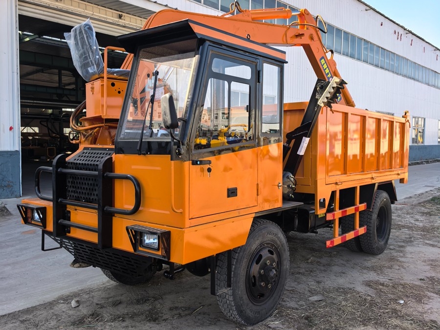 隨車(chē)挖運(yùn)輸車(chē)定制